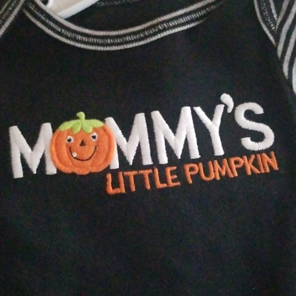 Carter's Mommy's Little Pumpkin 2 piece set 3M - Picture 2 of 4